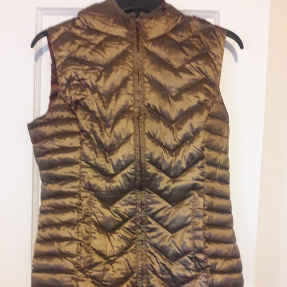 Womens Winter Vest size M Penalize Bronze with Hoo - Picture 2 of 7